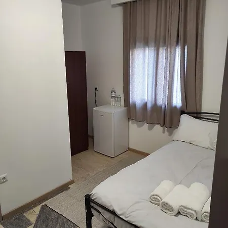 Panos Hause Konukevi Kastrákion